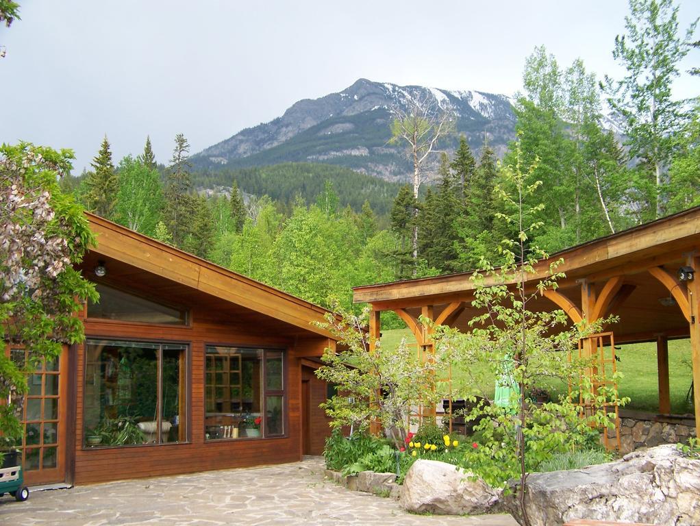 Kapristo Lodge Golden Exterior photo